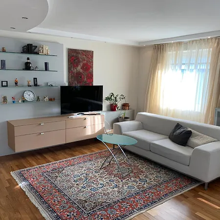 Apartment Book-a-room 9