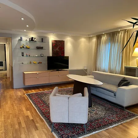 Apartment Book-a-room 9 *